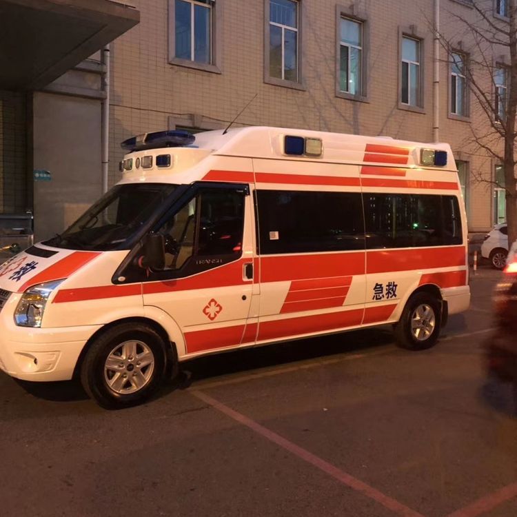 河东夜间租赁救护车护送病人转院：安全转运的 8 大核心注意事项